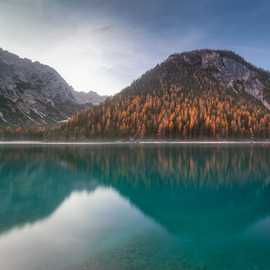 lago di braies riflessi
