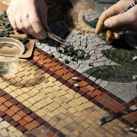 lavorazione mosaici