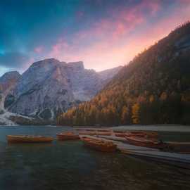 alba lago di braies